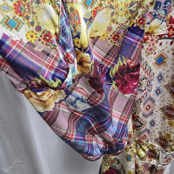 Johnny Was Bohemian Print Cargo Jogger Style Pants - Picture 8 of 12